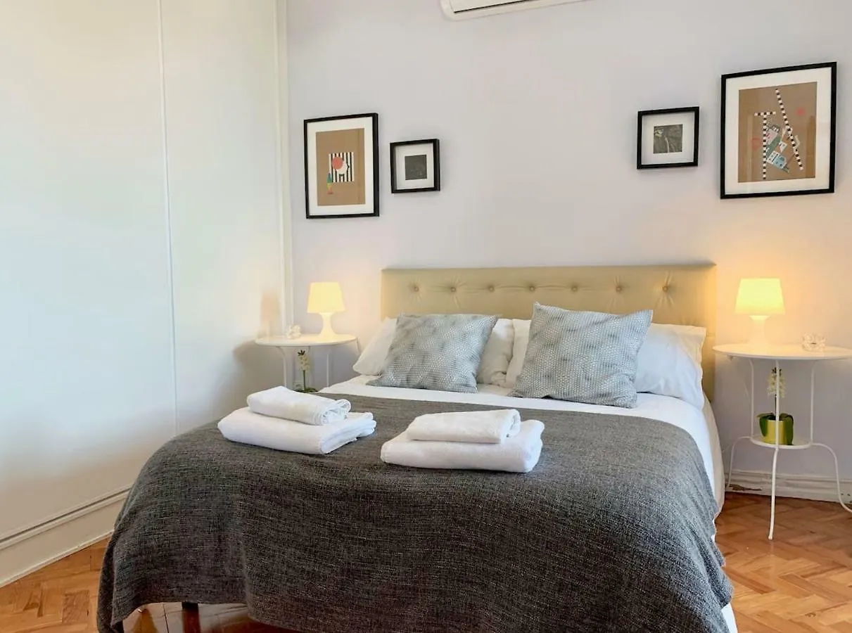 Home Out Central Roma Apartment Lisboa Portekiz